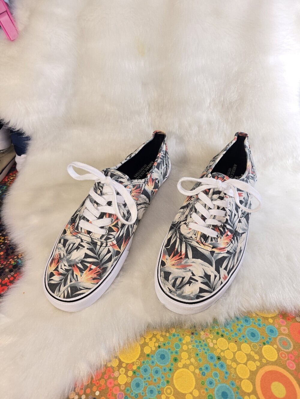 American Eagle Outfitters Men's Hawaiian Tropical Floral Canvas Sneakers